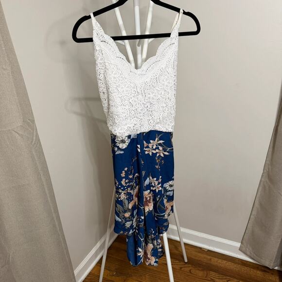 SHEIN Curve Women’s 3X Lace Floral Romper White Blue Open Back Cottagecore - Picture 1 of 4
